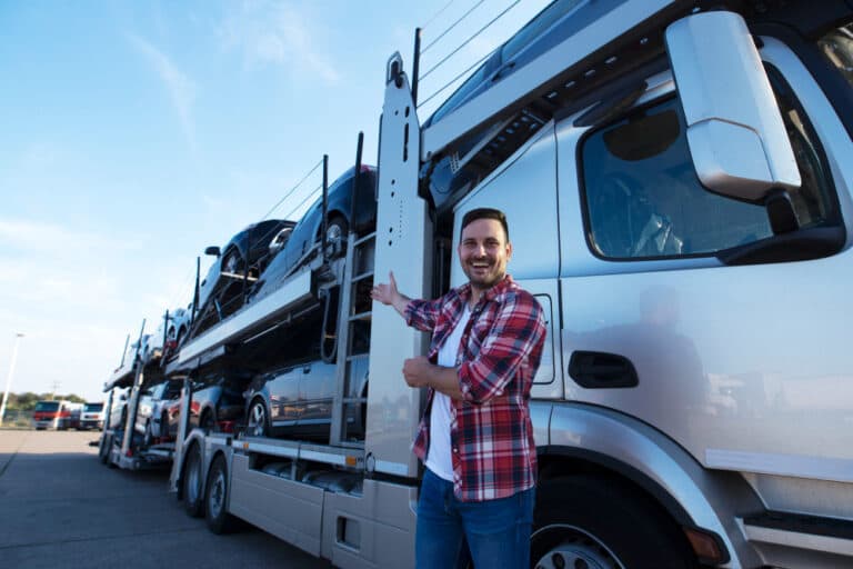 How Flatbed Trucking Services Handle Oversized Freight Safely Across Canada, the USA, and Mexico